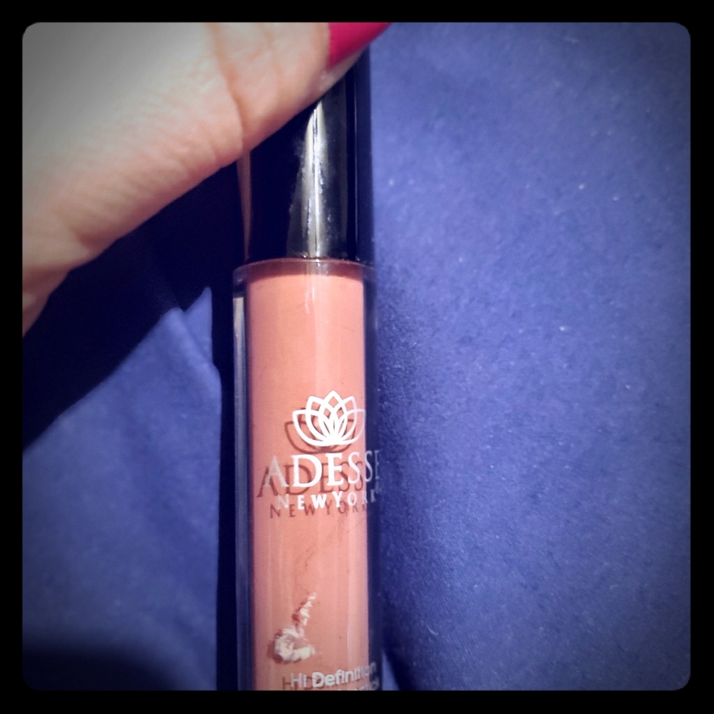 Adesse NY lipstick